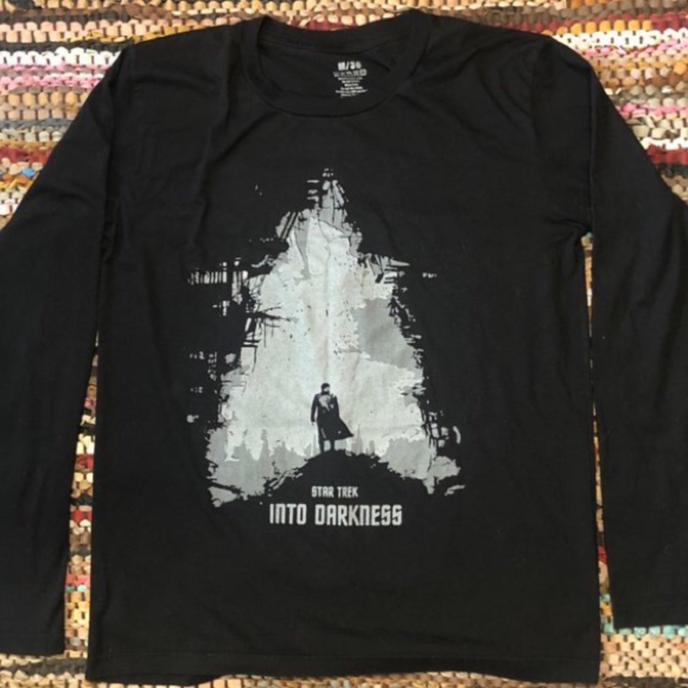 graphic long sleeved tee